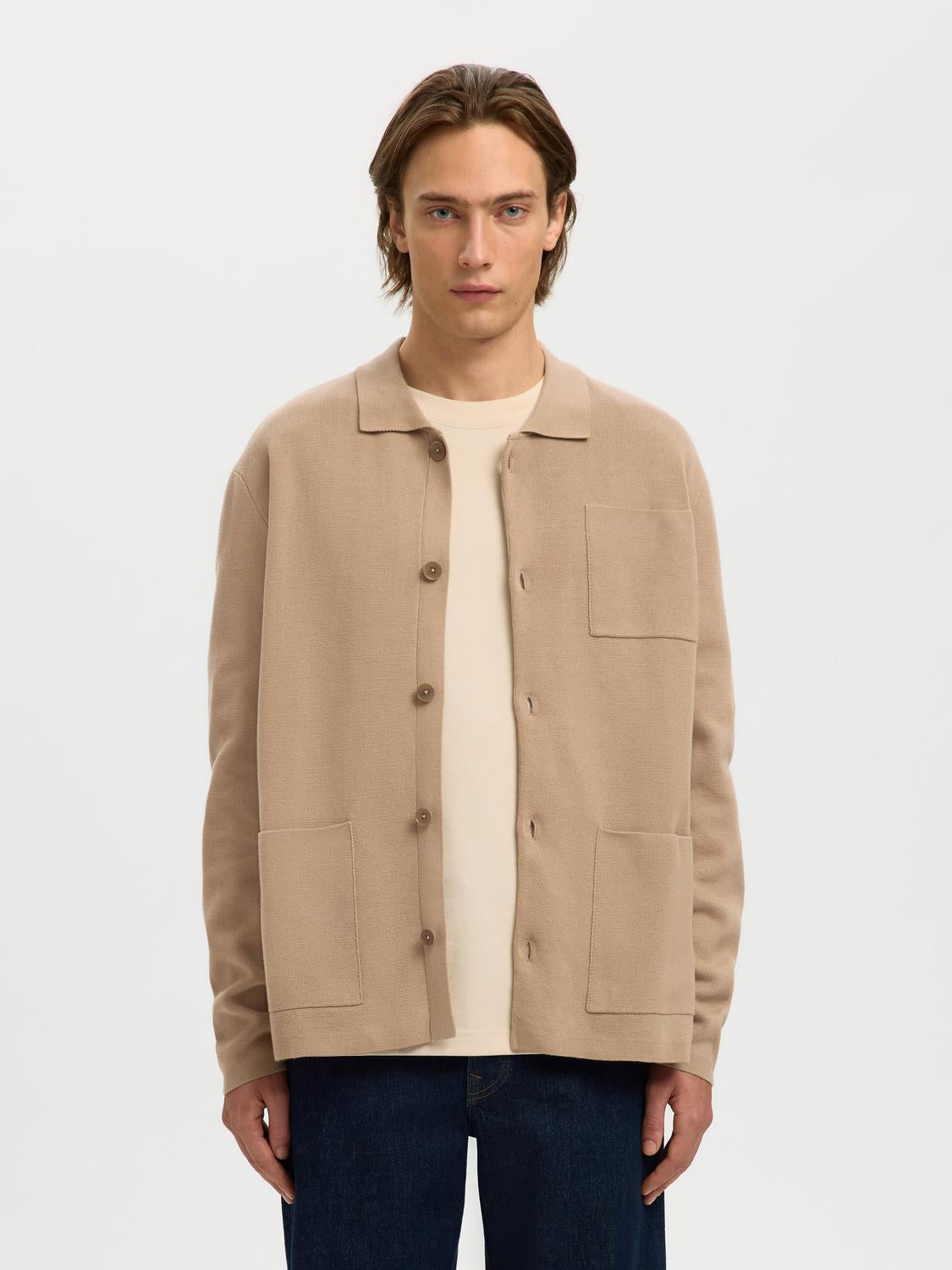 model_shot-front